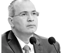 Exdirector de Pemex buscó el asilo de EU; Carlos Treviño, detenido en Dallas